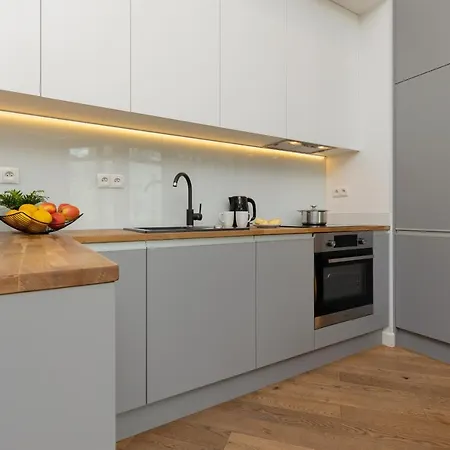 Beautfiul For Families With Ac By Renters Apartment