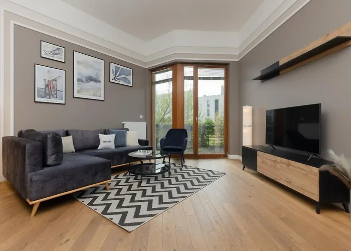 Beautfiul For Families With Ac By Renters Apartman Varsó